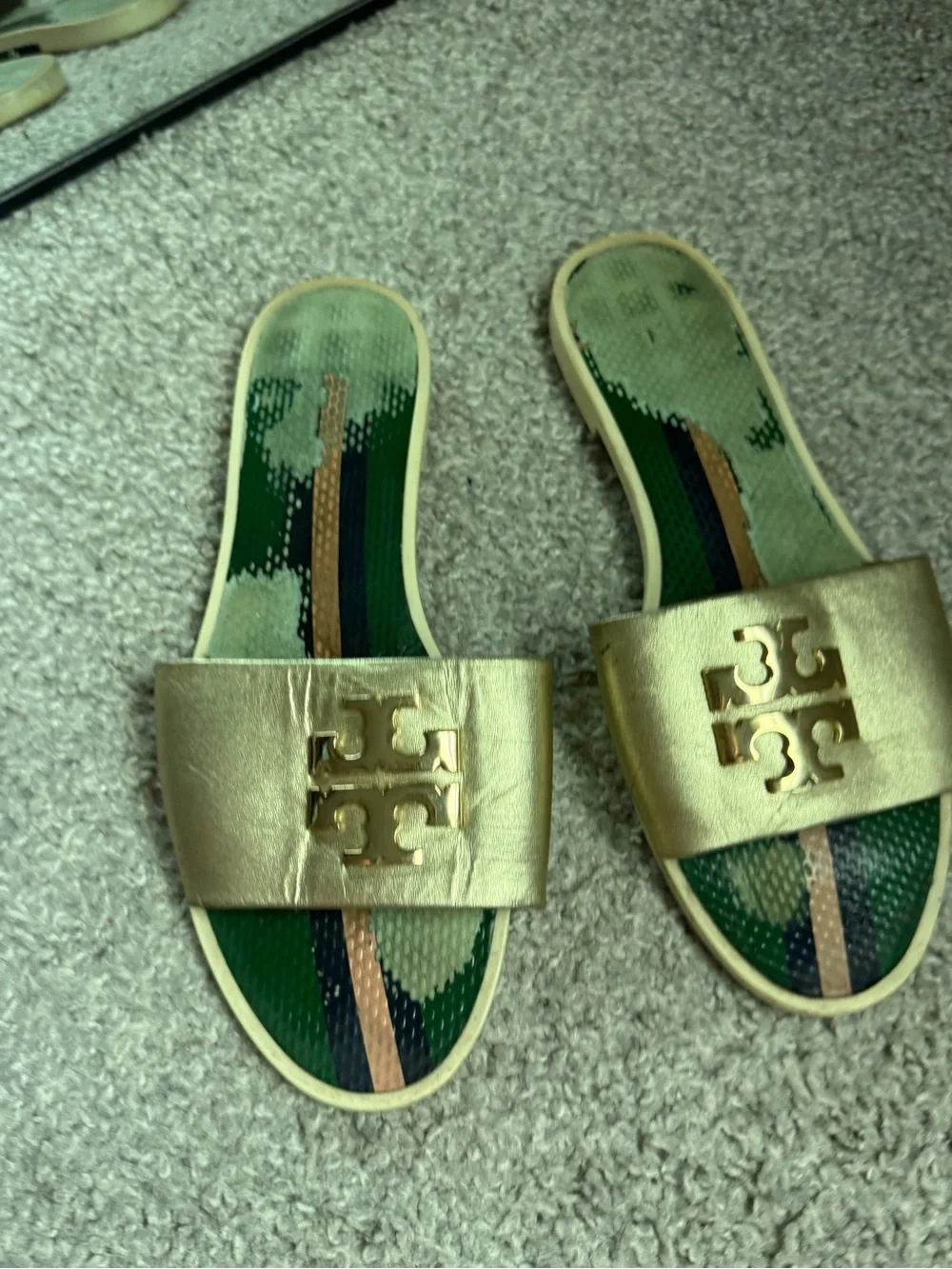 TORY BURCH Metallic Leather Gold Logo Jelly Slide Sz 8